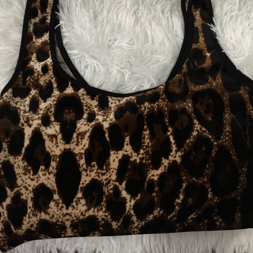 Leopard crop top
