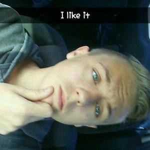 Meet your Posher, Adam