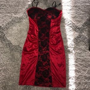 Red and black lace 👗