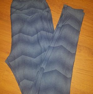 LLR TC Leggings *NEW* navy ombre chevron!