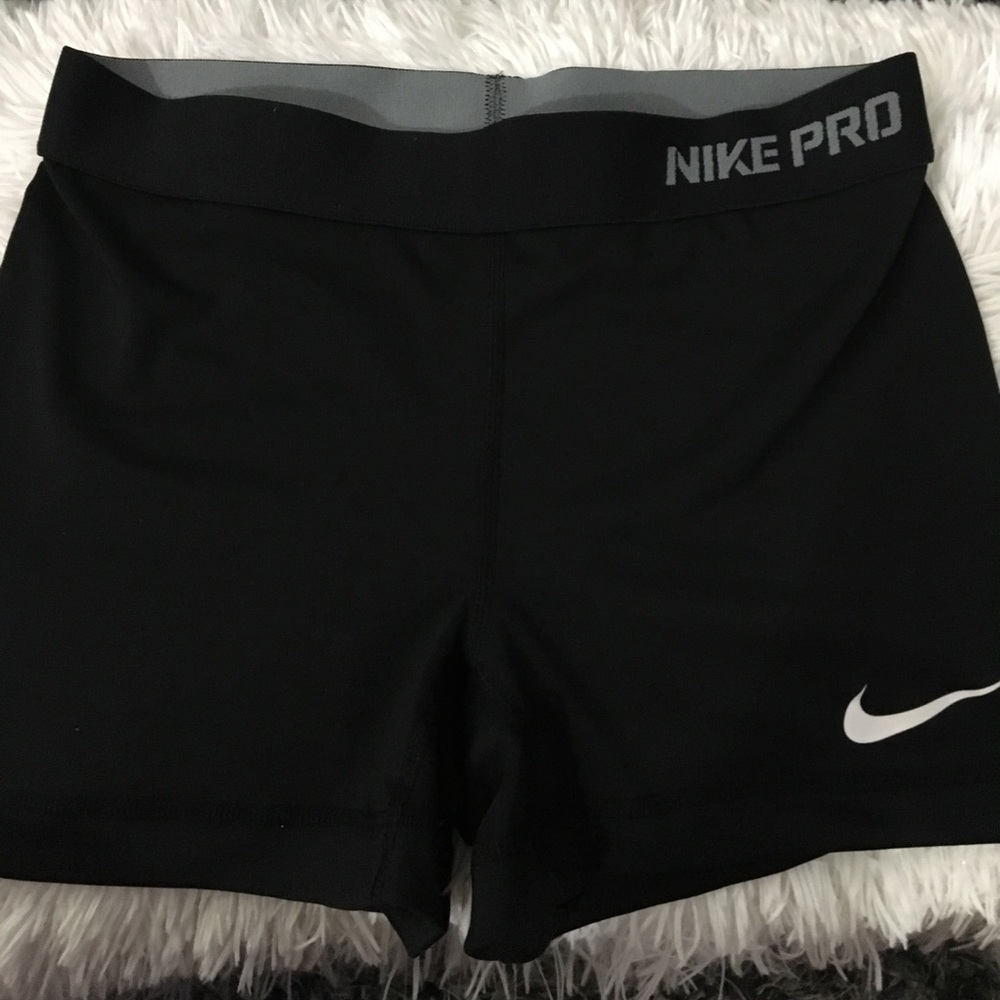 NIKE PRO DRI FIT SHORTS