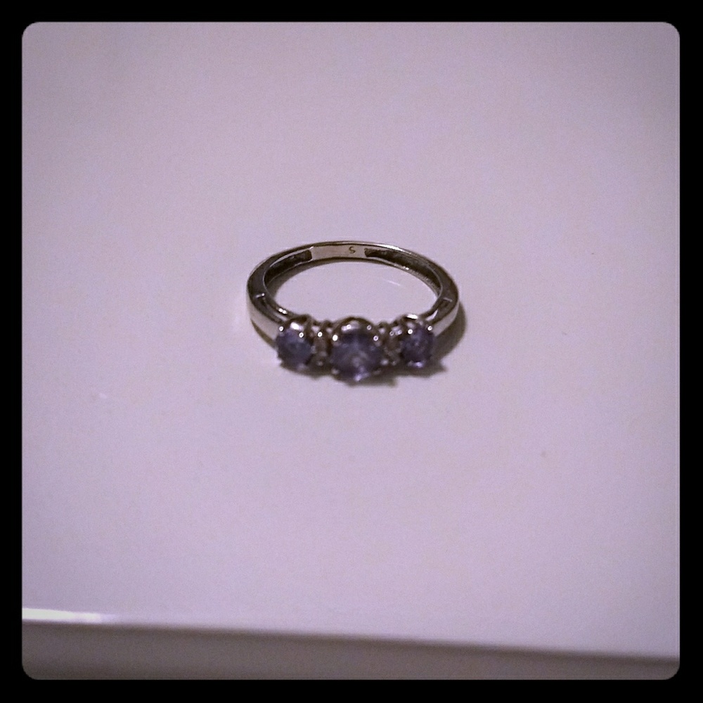 Purple gemstone ring 💎💍 SALE💎💍