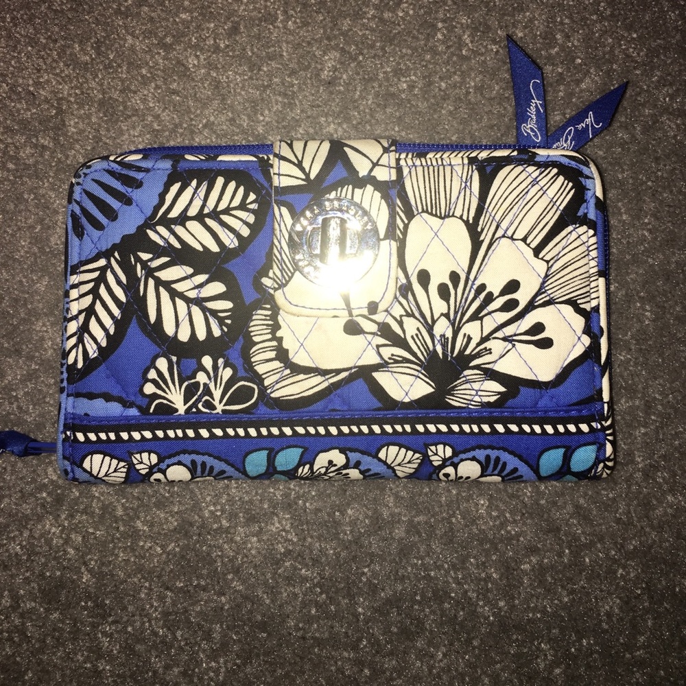 Vera Bradley wallet!!!