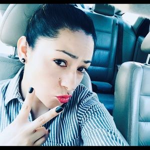 Meet your Posher, Maria