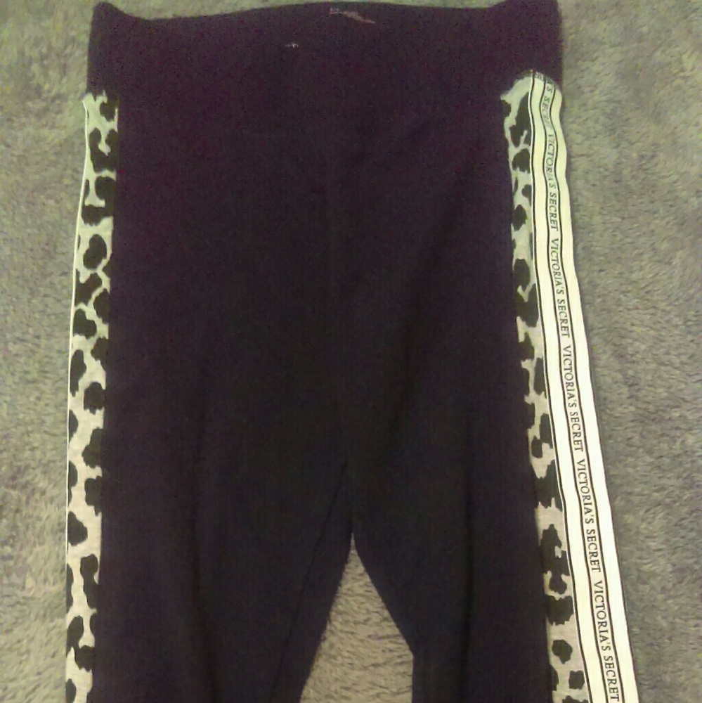 Victoria Secret Capri's - Picture 3 of 3