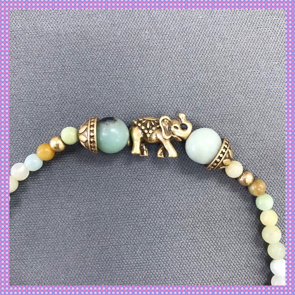 🐘Antique Gold Elephant Slide Bracelet🐘 - Picture 2 of 2