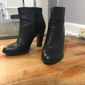Black Leather Ankle Boots in GREAT Condition!