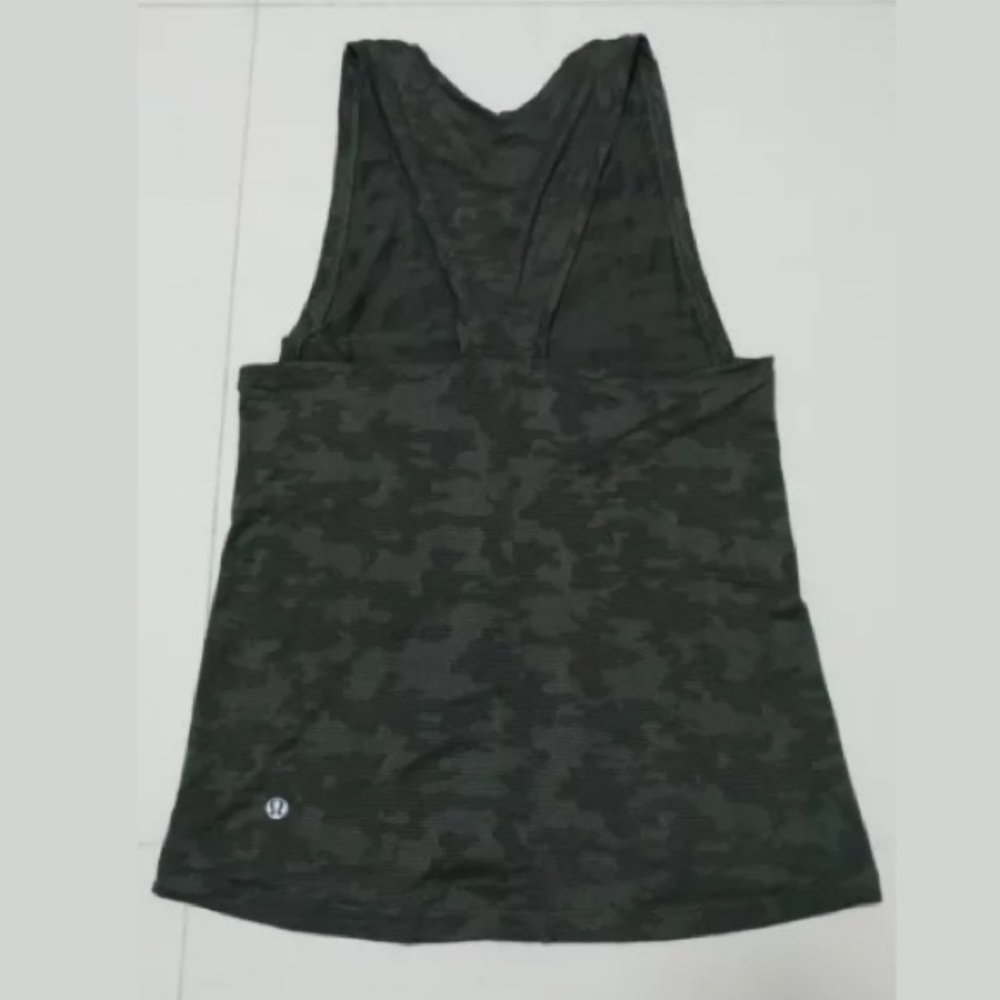 Green camo lululemon tank muscle run for days
