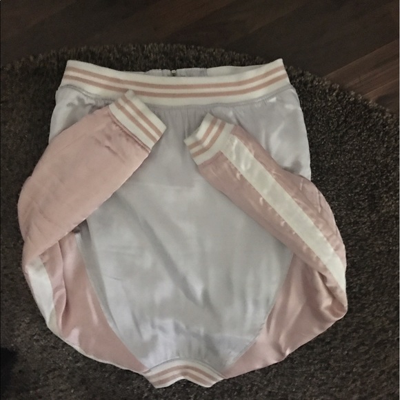 Bomber jacket - Picture 2 of 2