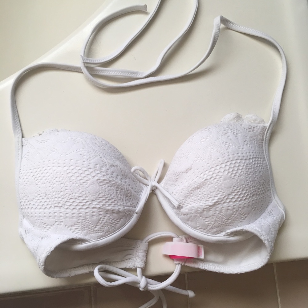 Victoria's secret bikini top 34A