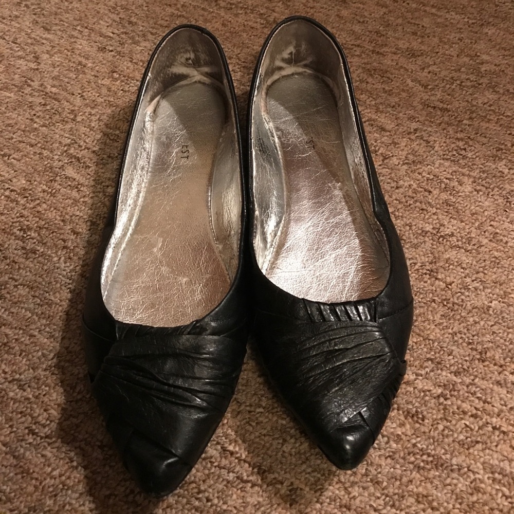 Black Nine West Flats