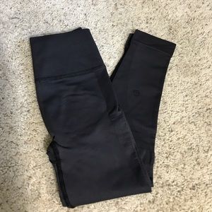 Lululemon Zone In Tights Size 2 WORN