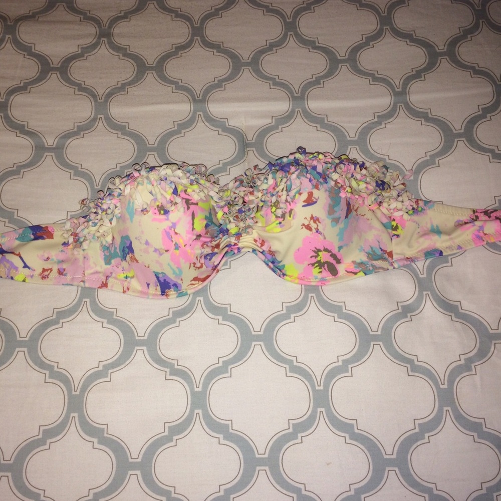 Victoria's Secret Bathing Suit Top