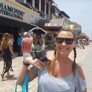 Meet your Posher, Stephanie