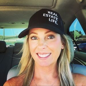 Meet your Posher, Christine