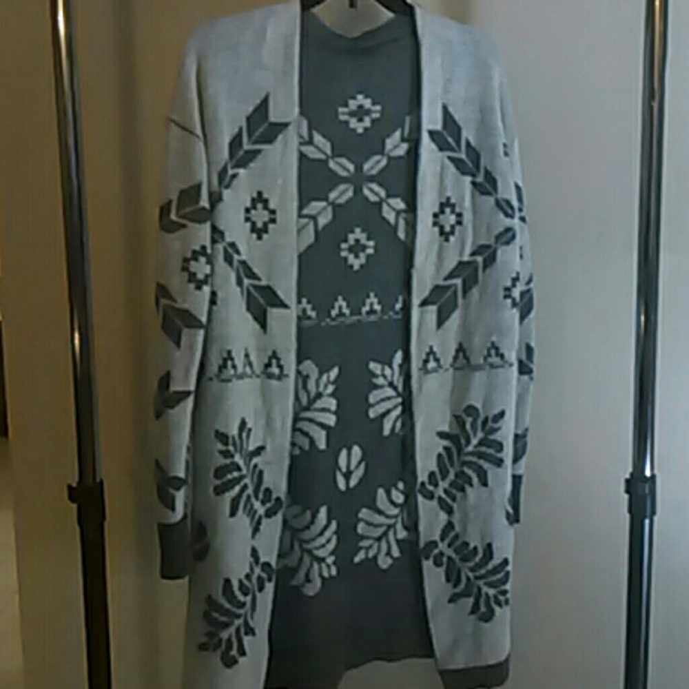 Cardigan - Picture 3 of 4