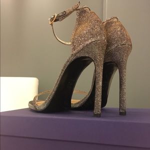 Stuart Weitzman Nudist