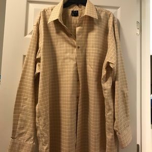 Jos A. Bank Men's XL long-sleeved dress shirt