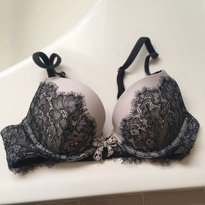 🔴SOLD🔴 Victoria's secret Dream angels bra 32B