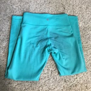 Reversible Lululemon Crop Size 2 WORN