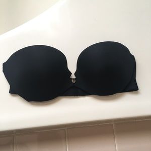 Victoria's secret very sexy strapless bra 32A