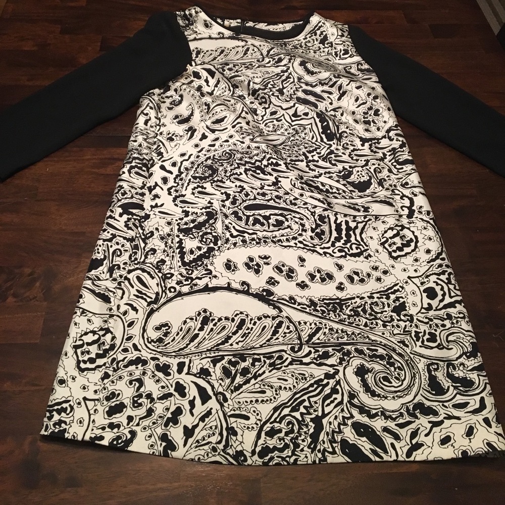 Super cute printed dress