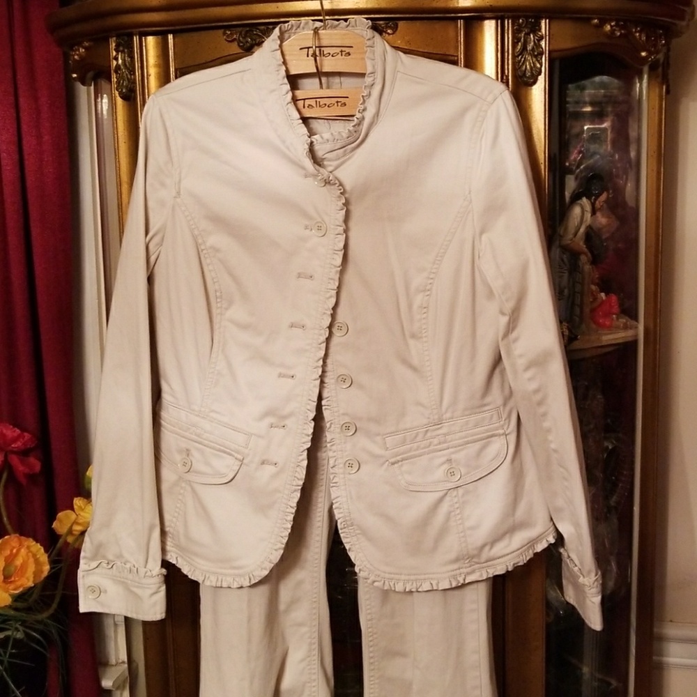 White House Black Market Creme Pantsuit