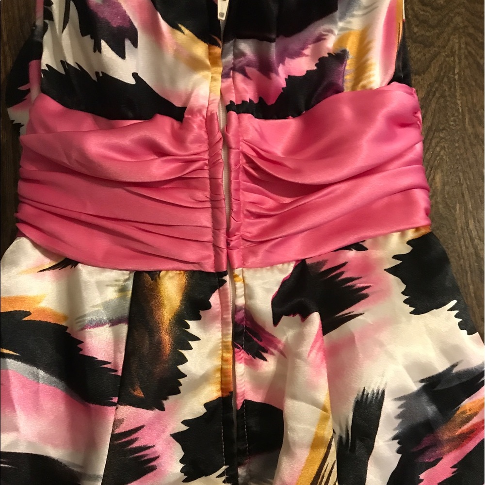 Dress - Picture 4 of 6