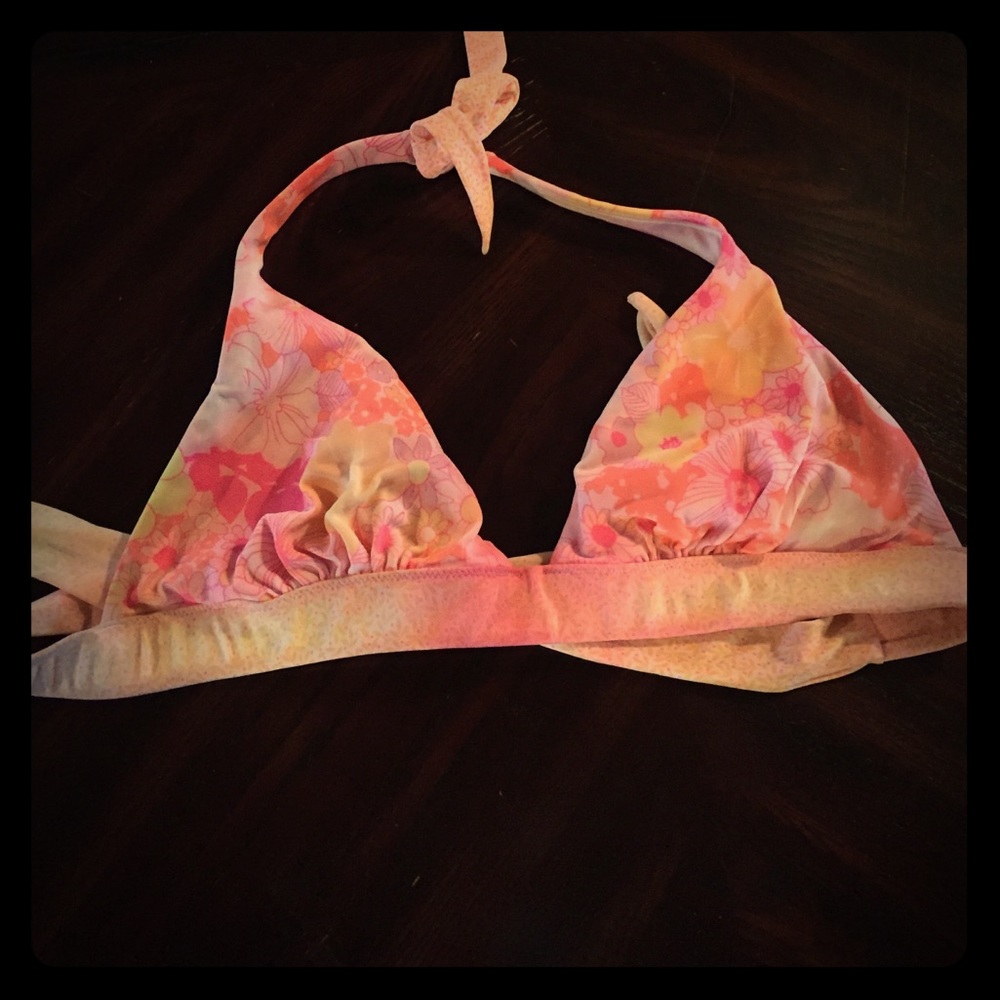 VS swim top