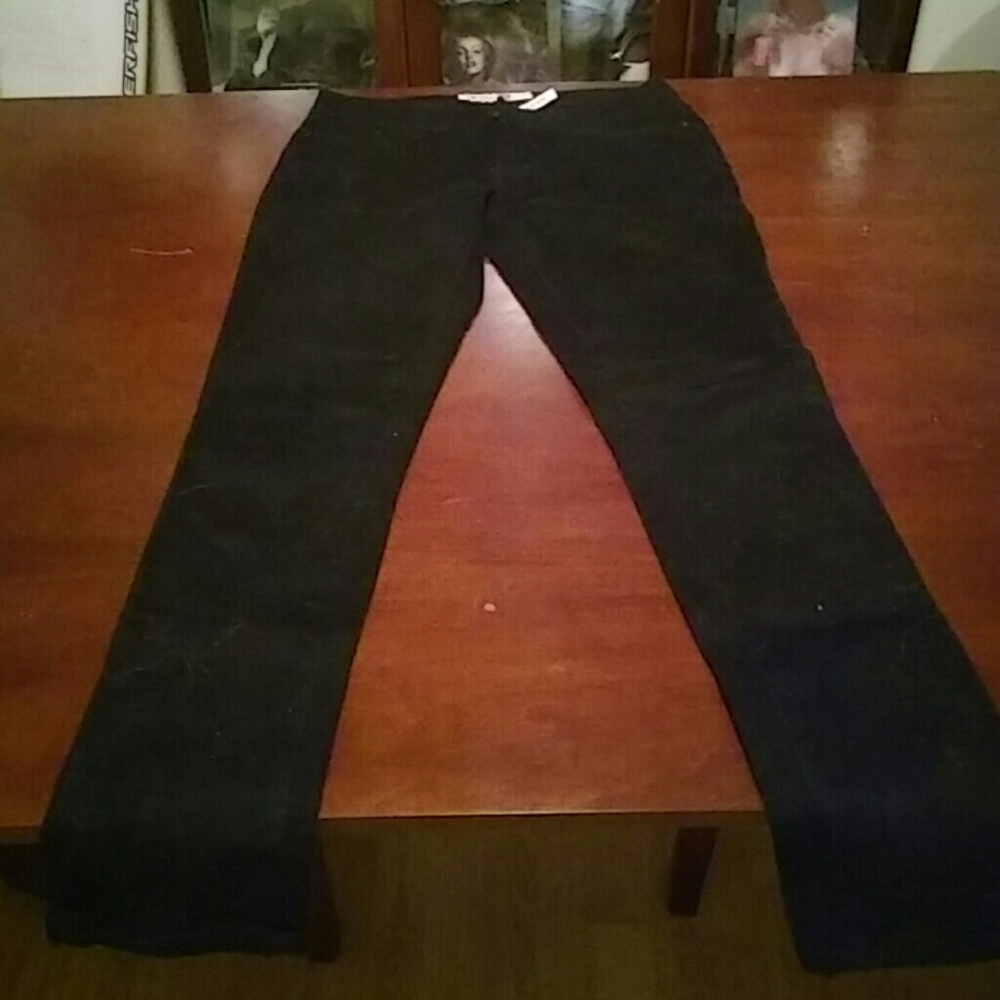 Black skinny jeans