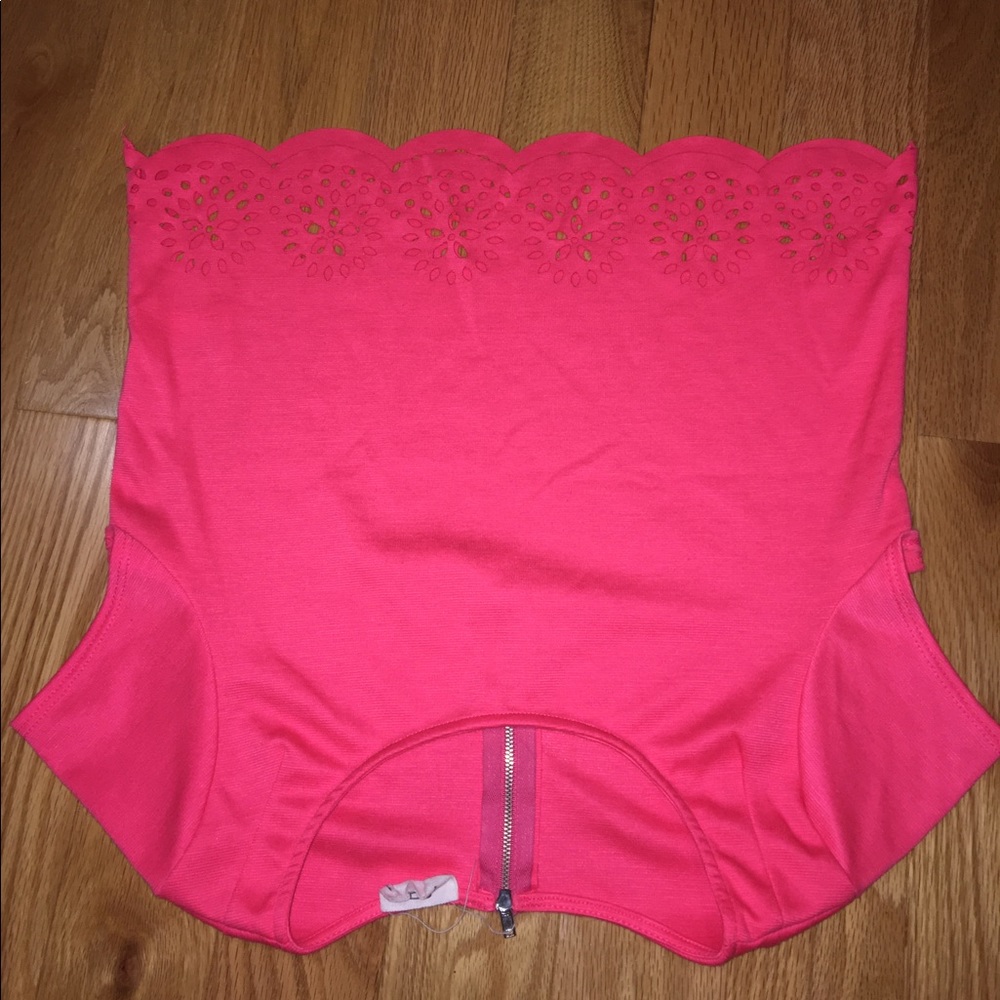 Urban Outfitters Crop T-shirt