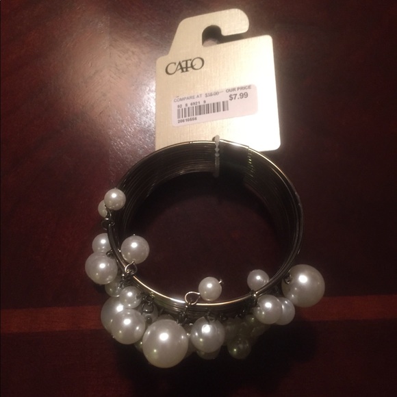 Bracelets $4 buys both! - Picture 6 of 8