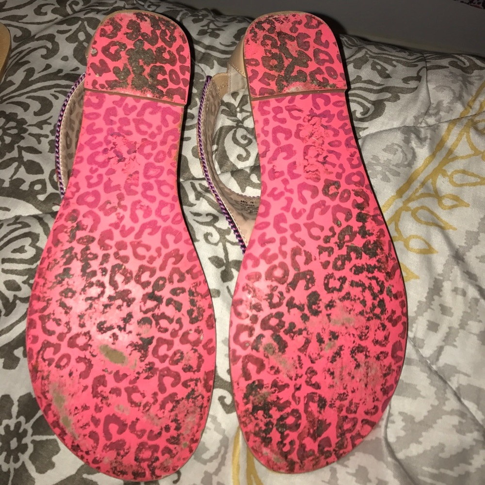 betsy johnson sandals - Picture 3 of 3