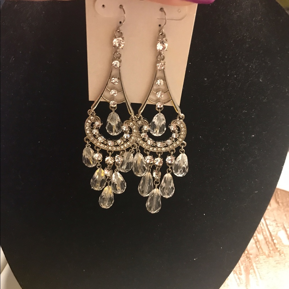 Beautiful chandaler earrings