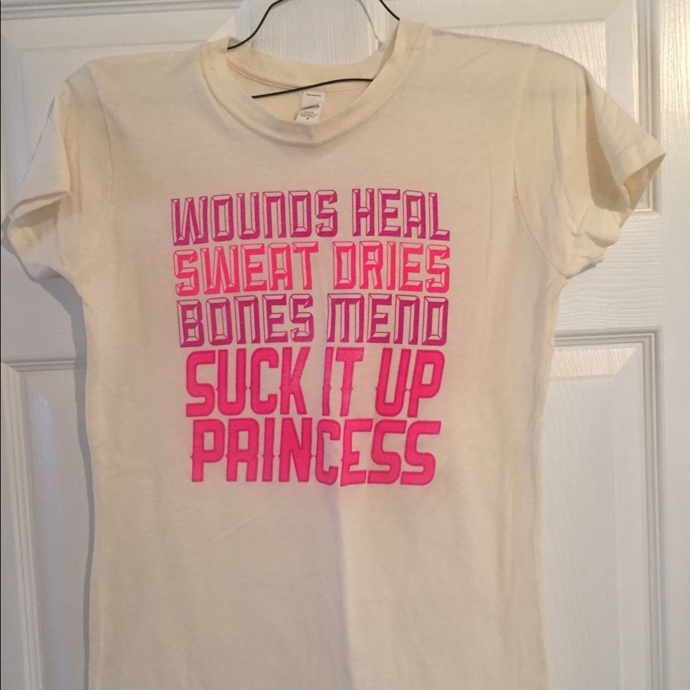 Women's graphic tshirt