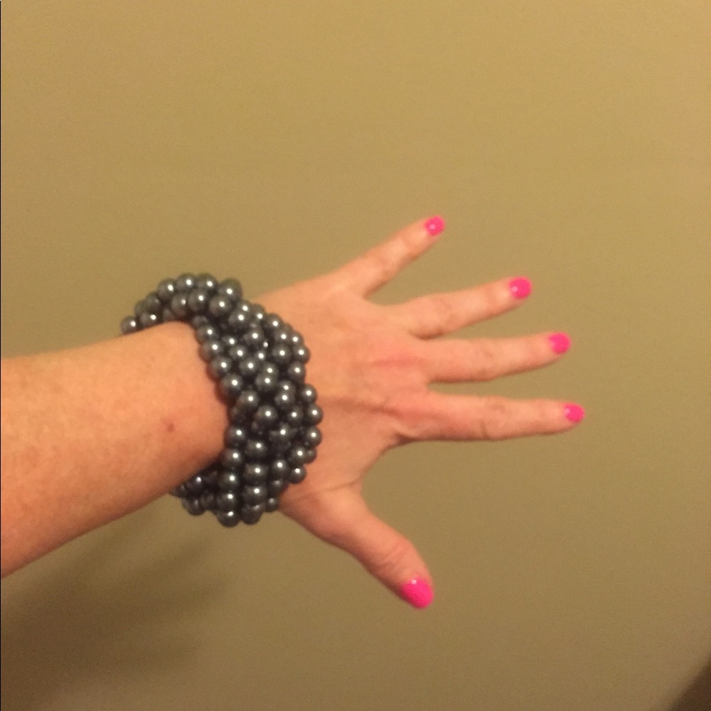 Bracelet (bundle with necklaces cheap!)