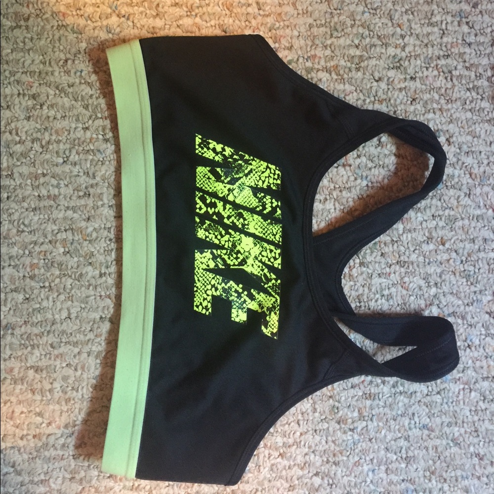 Nike pro sports bra - large