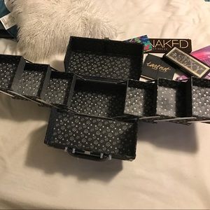 Lace finish makeup trunk!