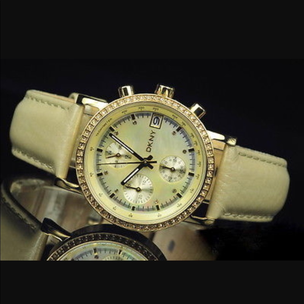 DKNY champagne watch (Leather strap