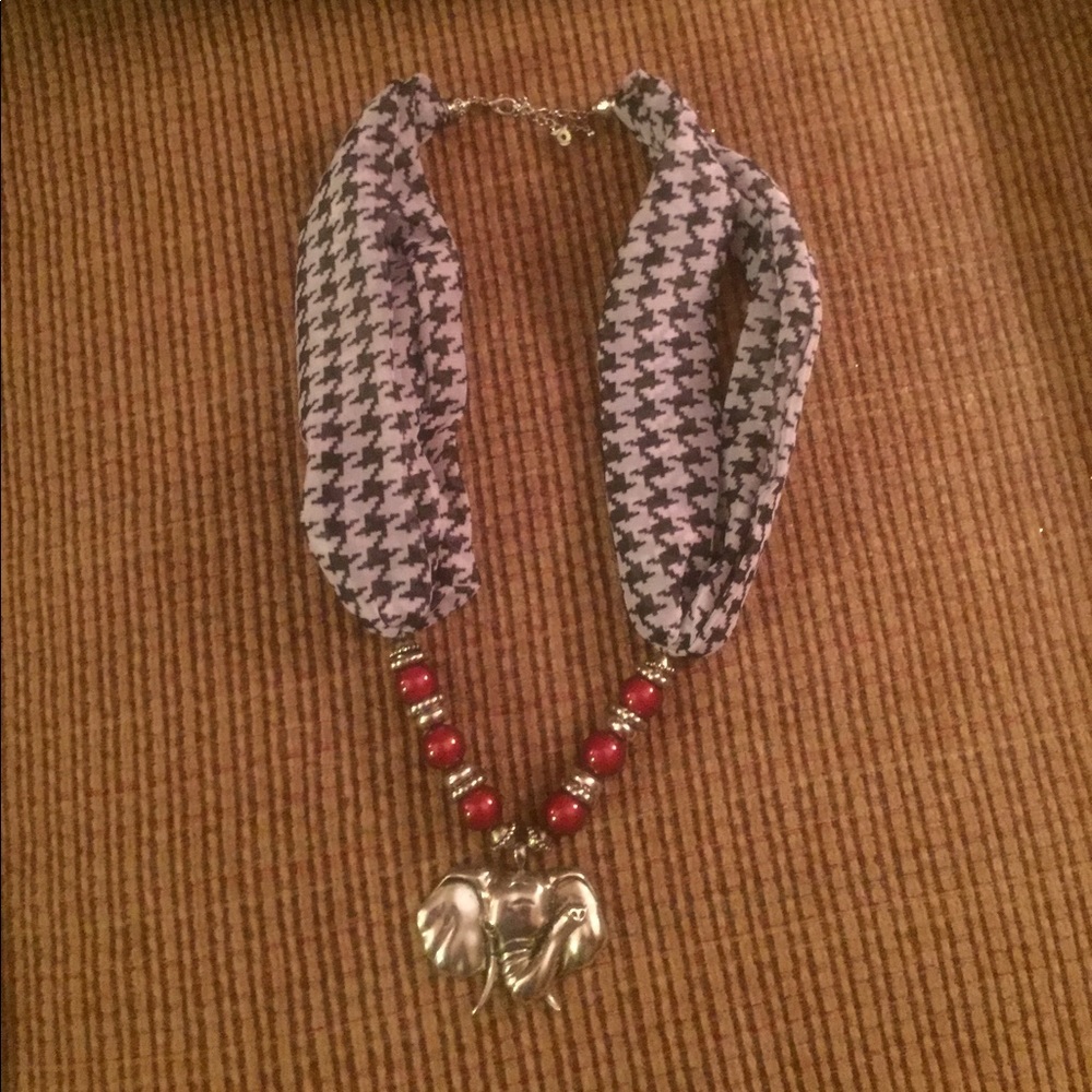 University of Alabama scarf necklace...Roll Tide!