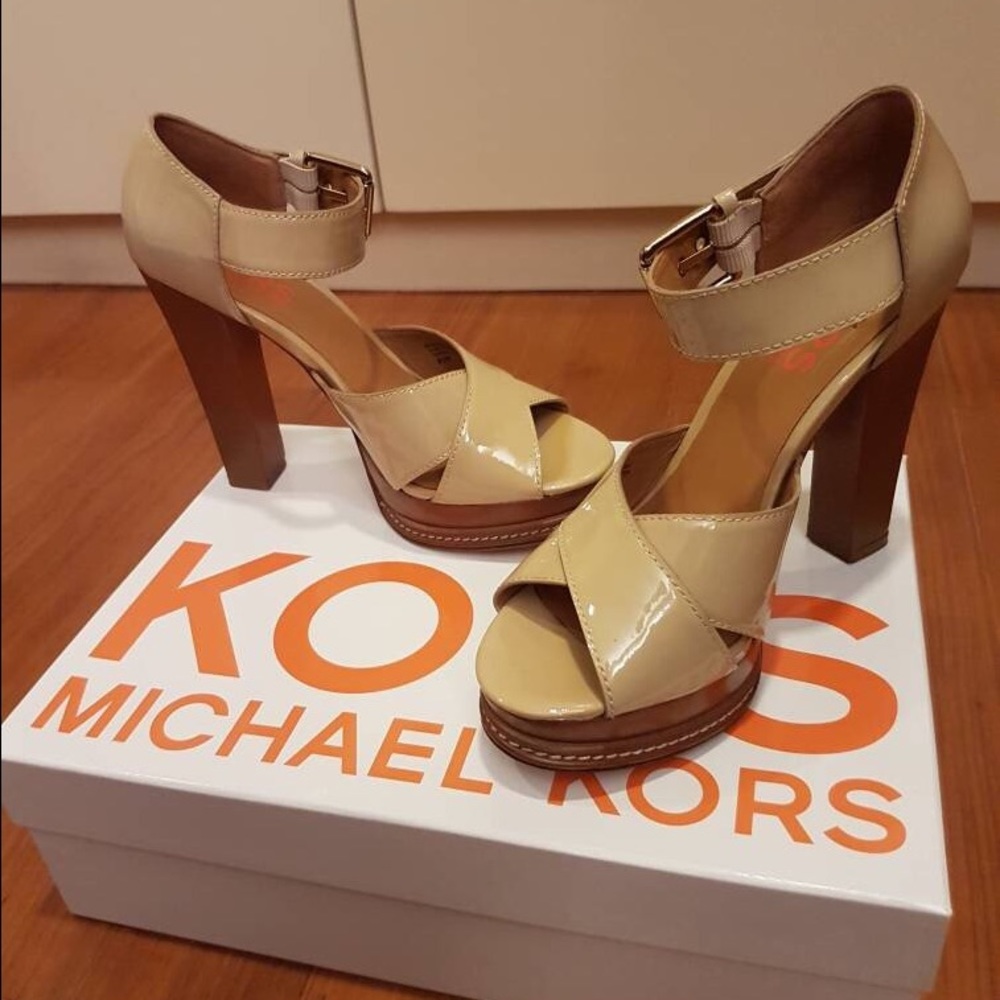 Michael Kors Margo Heels in nude patent leather