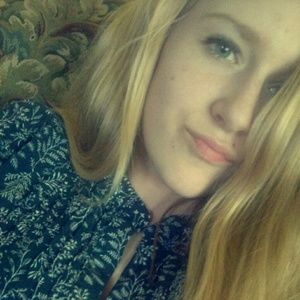 Meet your Posher, Helen