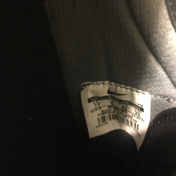 Nike boys casual shoes - Picture 2 of 4