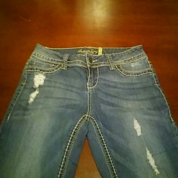 American Rag Jeans - Picture 3 of 6