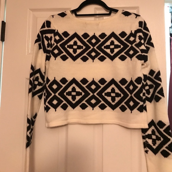 Crop top sweater - Picture 2 of 2