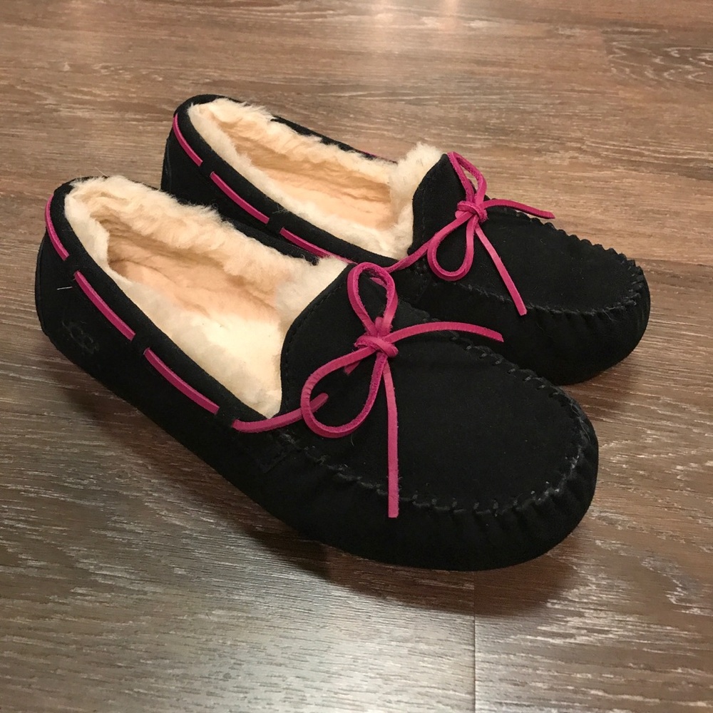 UGG Dakota Girls - Raven (Size 6)