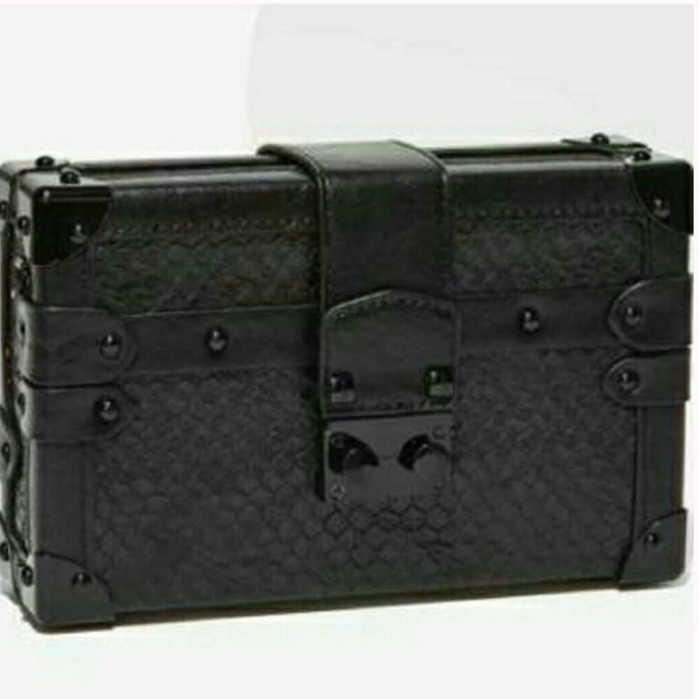 Like dreams hard case purse