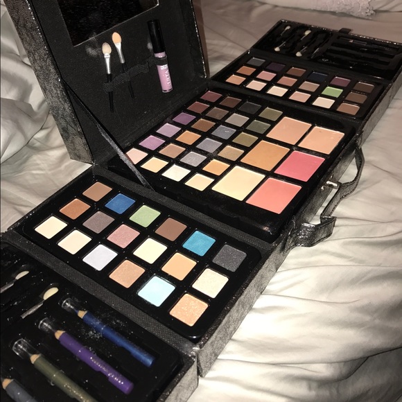Ulta Makeup kit - Picture 2 of 4