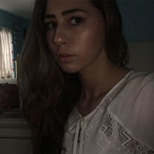 Meet your Posher, Cynthia