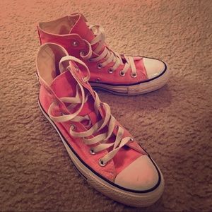 Pink converse